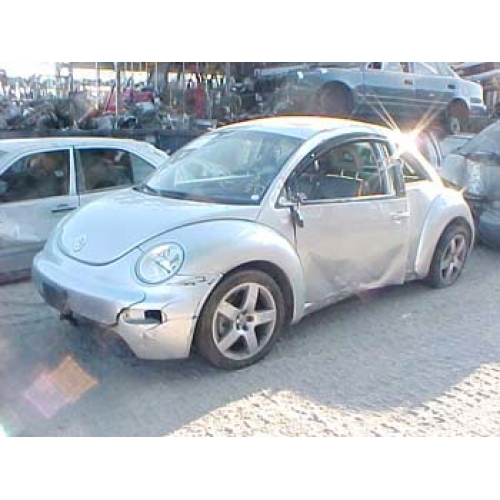 2001 Volkswagen Beetle Interior. Model: 2001 Volkswagen Beetle